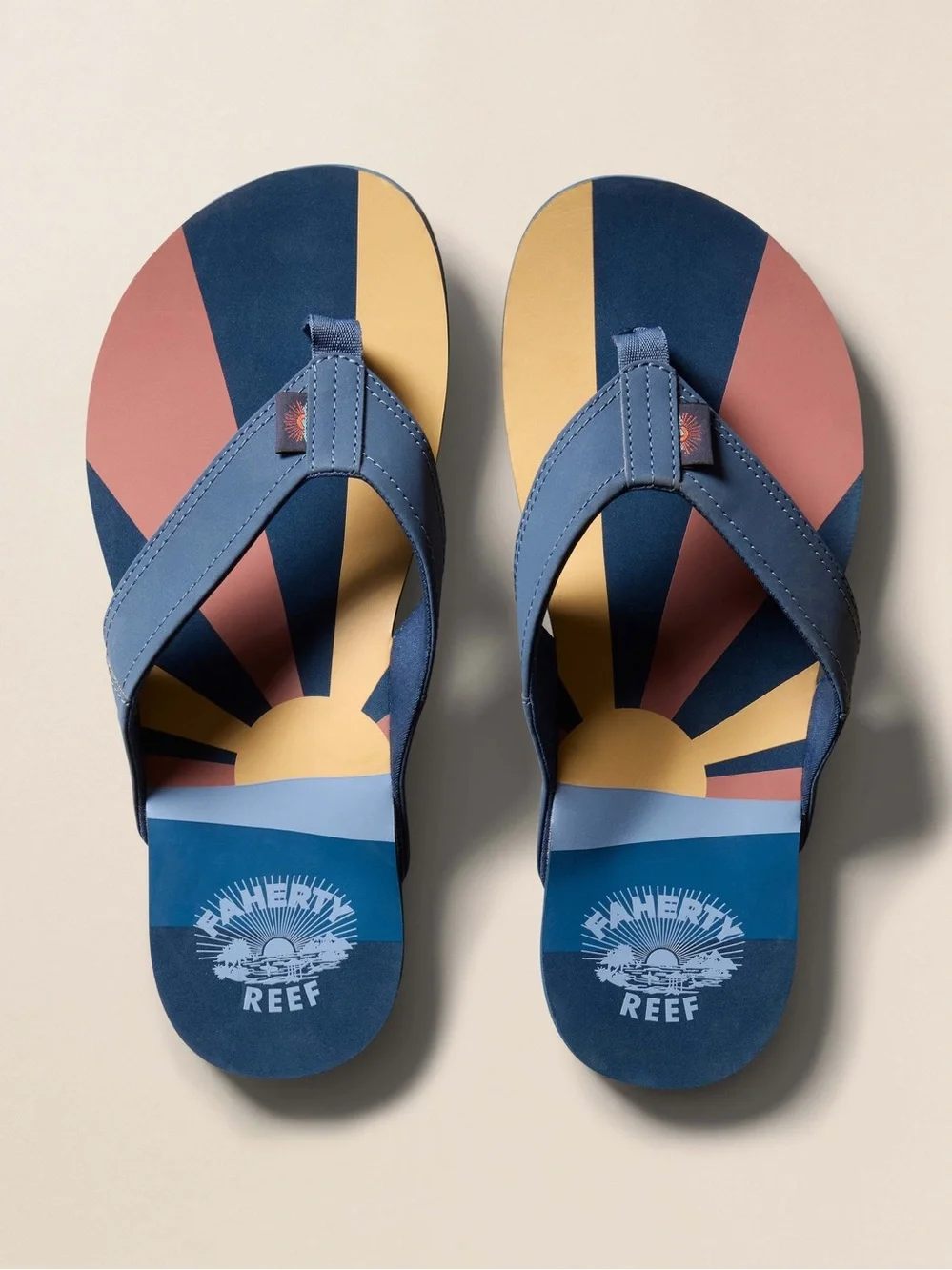 NWT! Faherty gender neutral flip flops